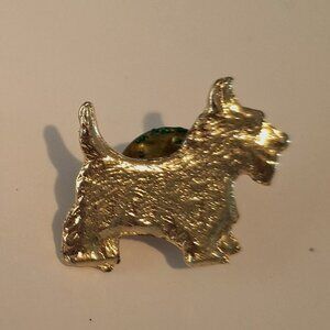 Vintage Scottie Gold Tone Metal Lapel Pin